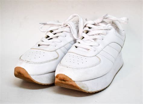 90s sneakers women's.